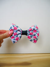 Fresh Blooms Bow (Seconds)